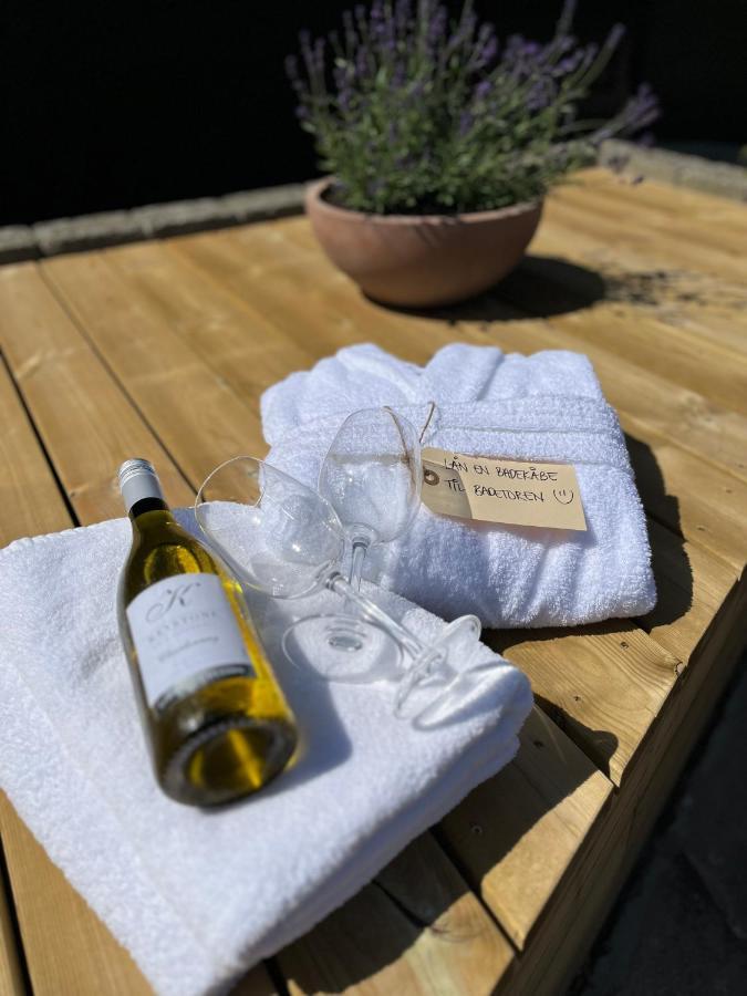 Guesthouse Laeso Vestero Havn Екстер'єр фото