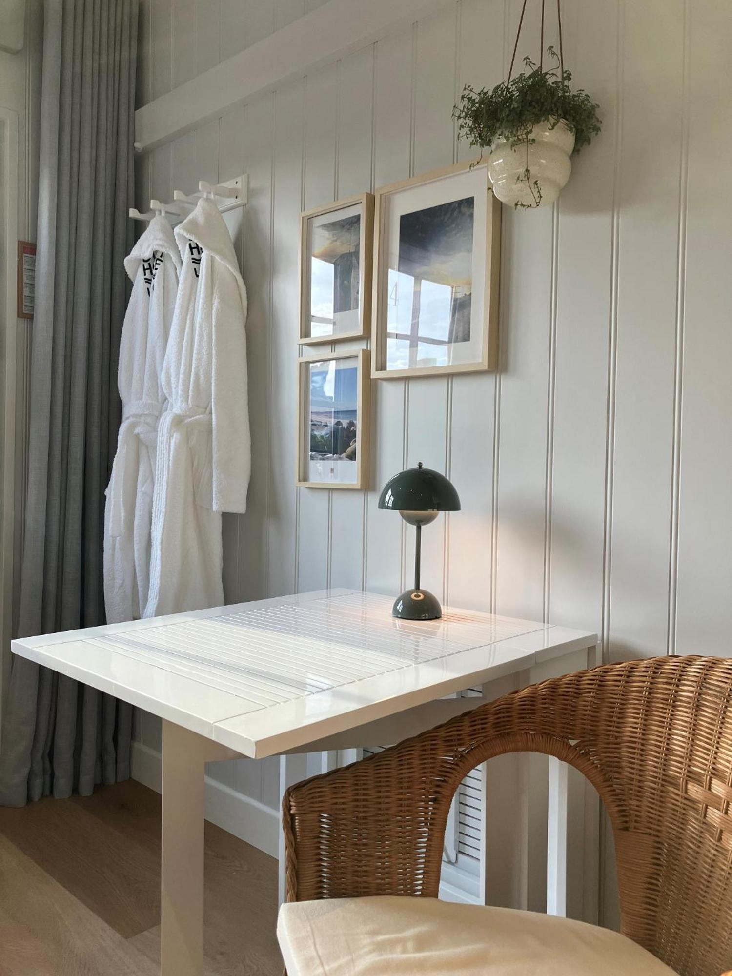 Guesthouse Laeso Vestero Havn Екстер'єр фото